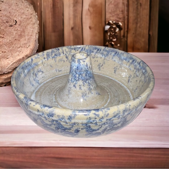 Vintage Hand Thrown Pottery Baking Dish Artist Signed Aubrey Brown 2001 - Picture 1 of 12